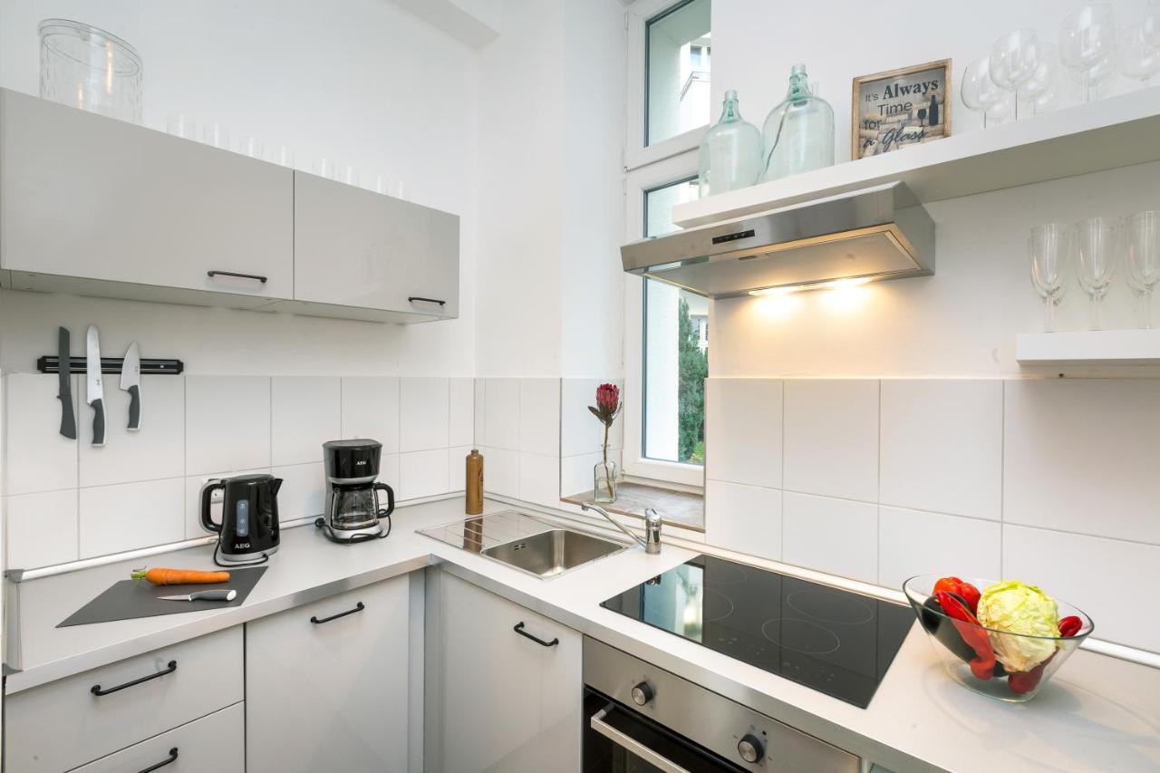 Newton-Appartement Mit 3 Schlafzimmern เบอร์ลิน ภายนอก รูปภาพ