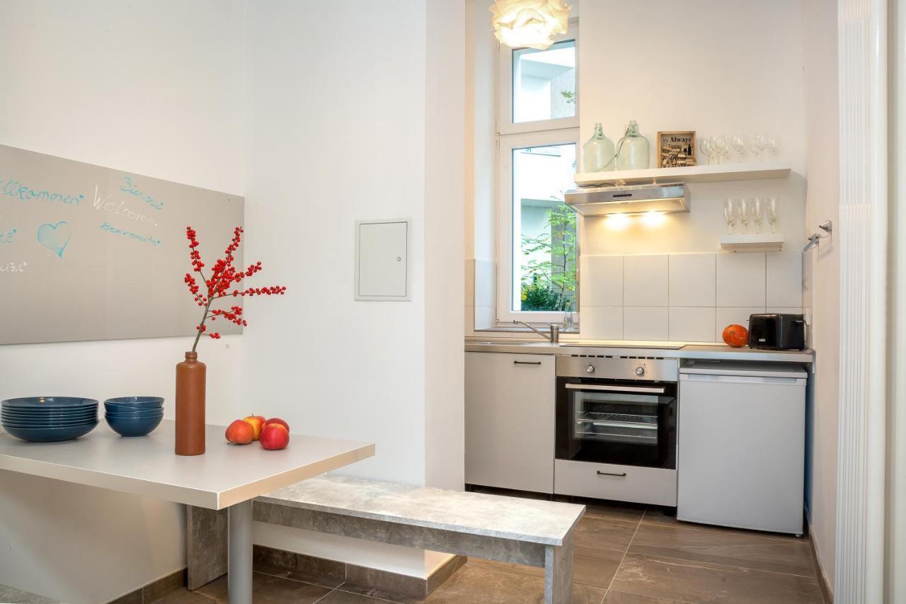 Newton-Appartement Mit 3 Schlafzimmern เบอร์ลิน ภายนอก รูปภาพ